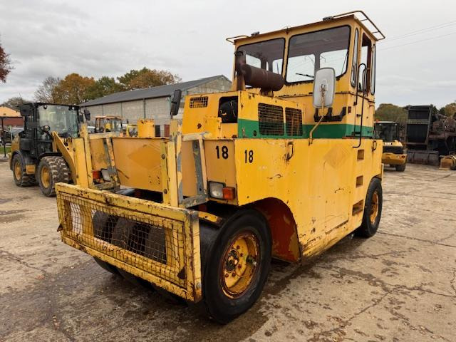 Hamm GRW 15 - Compactor cu pneuri: Foto 1 Hamm GRW 15 - Compactor cu pneuri: Foto 1