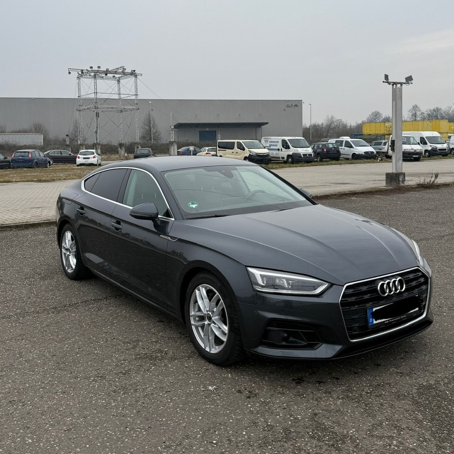 AUDI A5 Sportback TÜV bis Okt. 2027 - Berlină/ Sedan: Foto 2 AUDI A5 Sportback TÜV bis Okt. 2027 - Berlină/ Sedan: Foto 2