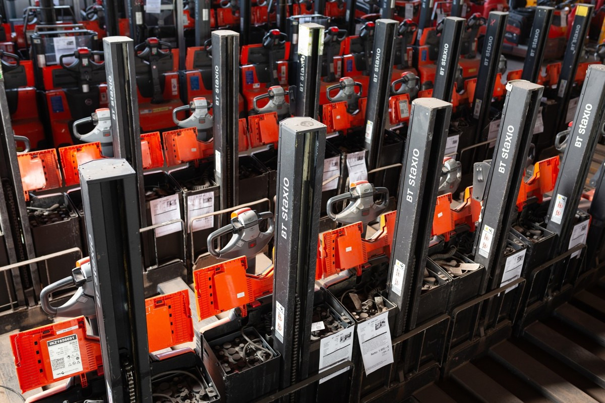 BT SWE 200D Batterie 28/2023 - Transpalet manual: Foto 1 BT SWE 200D Batterie 28/2023 - Transpalet manual: Foto 1