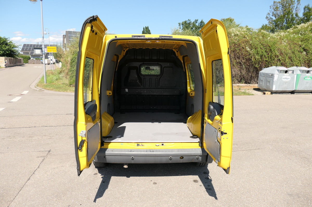 FORD Transit/Tourneo Connect T230 2x Schiebetür Flüge - Autoutilitară compactă: Foto 5 FORD Transit/Tourneo Connect T230 2x Schiebetür Flüge - Autoutilitară compactă: Foto 5