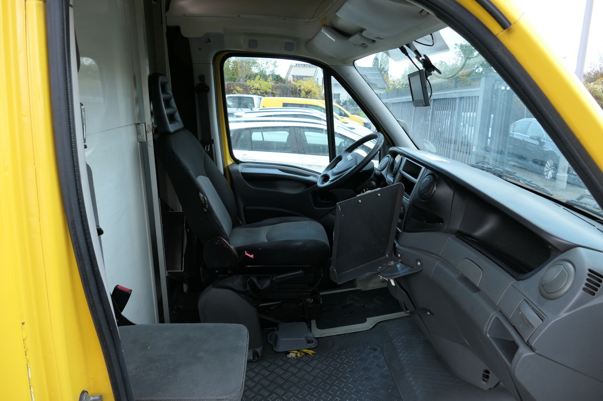 IVECO Daily 35 S11 C30C AUTOMATIK KAMERA MAXI Regale L - Autoutilitară box: Foto 5 IVECO Daily 35 S11 C30C AUTOMATIK KAMERA MAXI Regale L - Autoutilitară box: Foto 5
