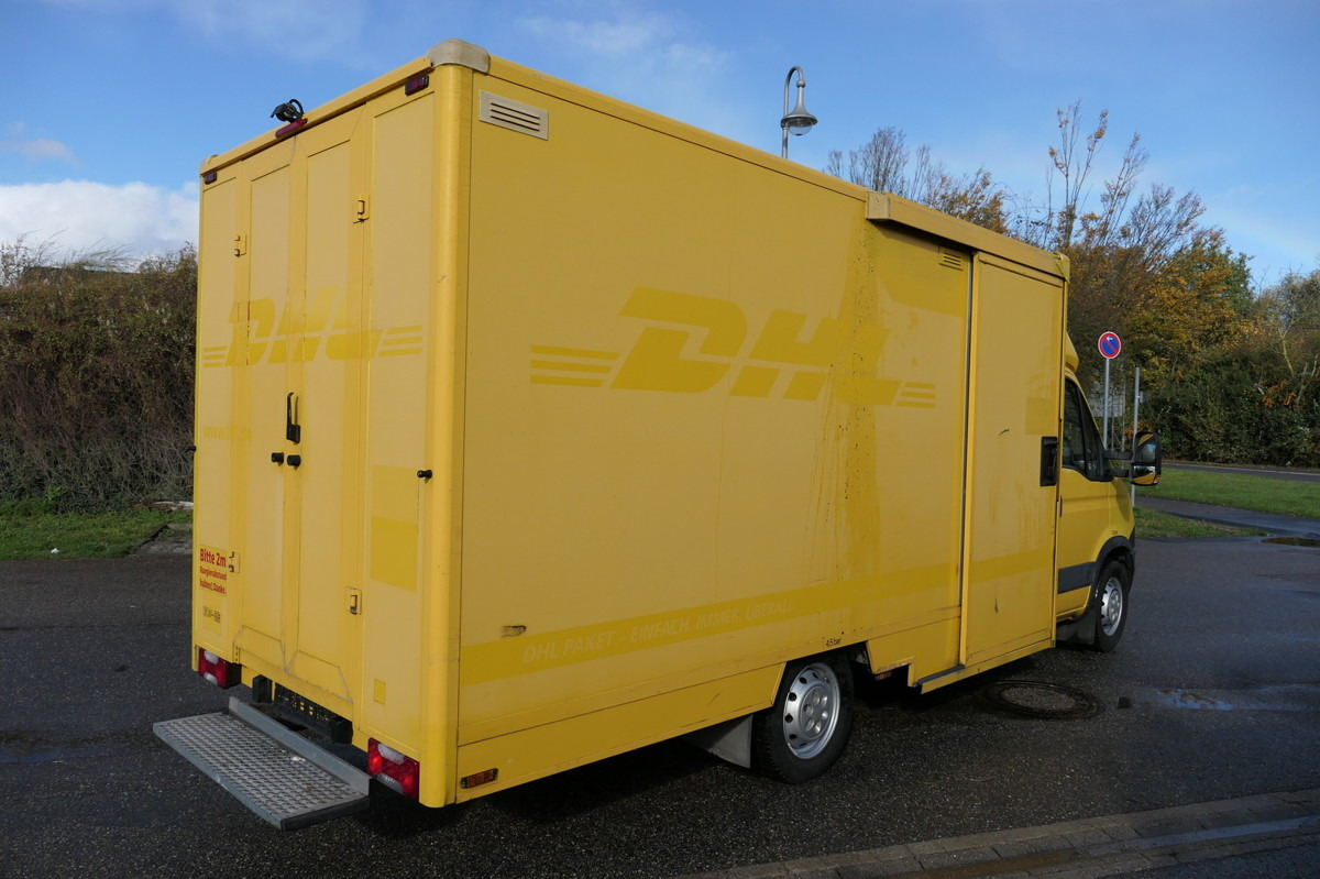 IVECO Daily 35 S11 C30C AUTOMATIK KAMERA Regale LUFT D - Autoutilitară box: Foto 3 IVECO Daily 35 S11 C30C AUTOMATIK KAMERA Regale LUFT D - Autoutilitară box: Foto 3