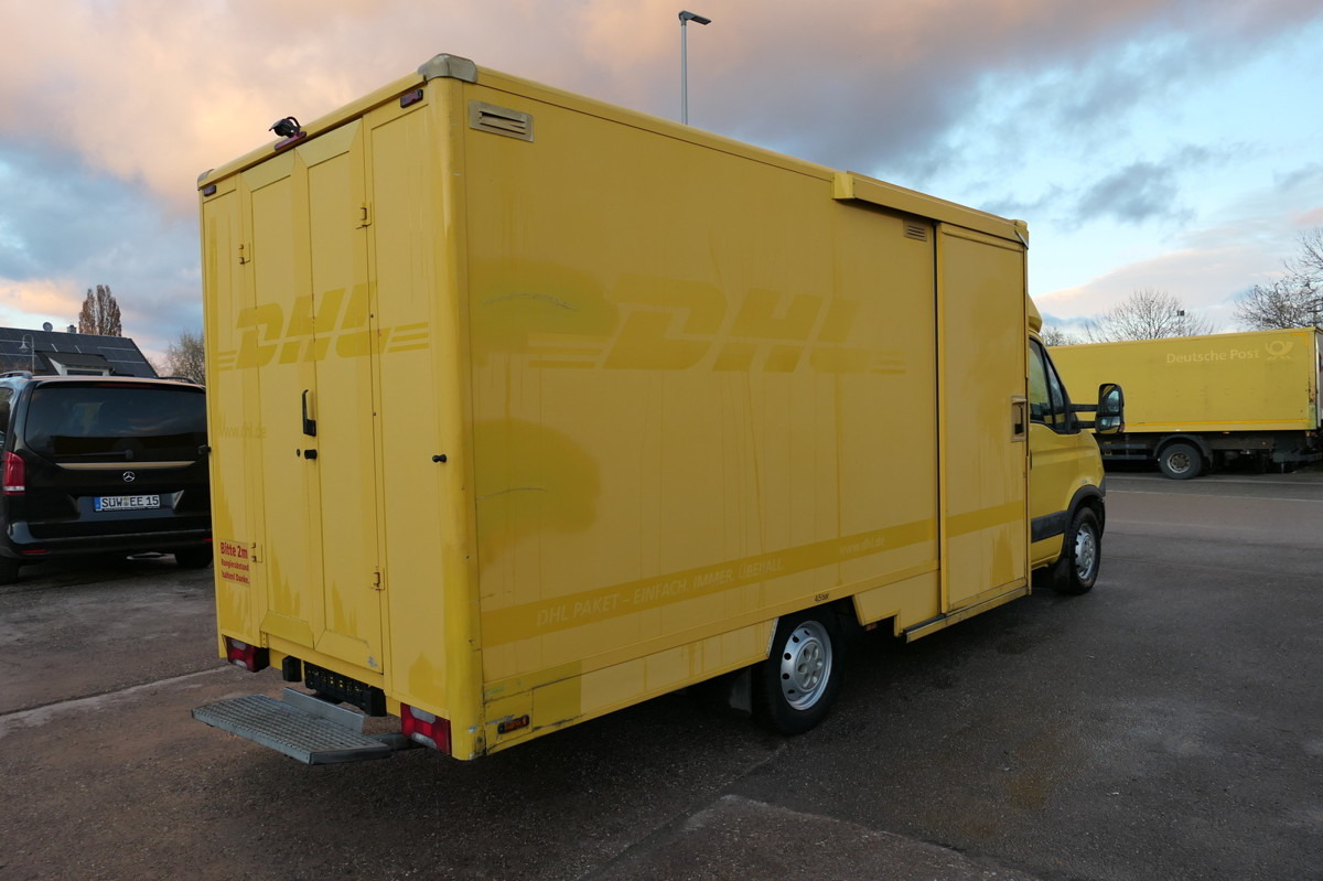 IVECO Daily 35 S11 C30C AUTOMATIK KAMERA Regale LUFT D - Autoutilitară box: Foto 3 IVECO Daily 35 S11 C30C AUTOMATIK KAMERA Regale LUFT D - Autoutilitară box: Foto 3