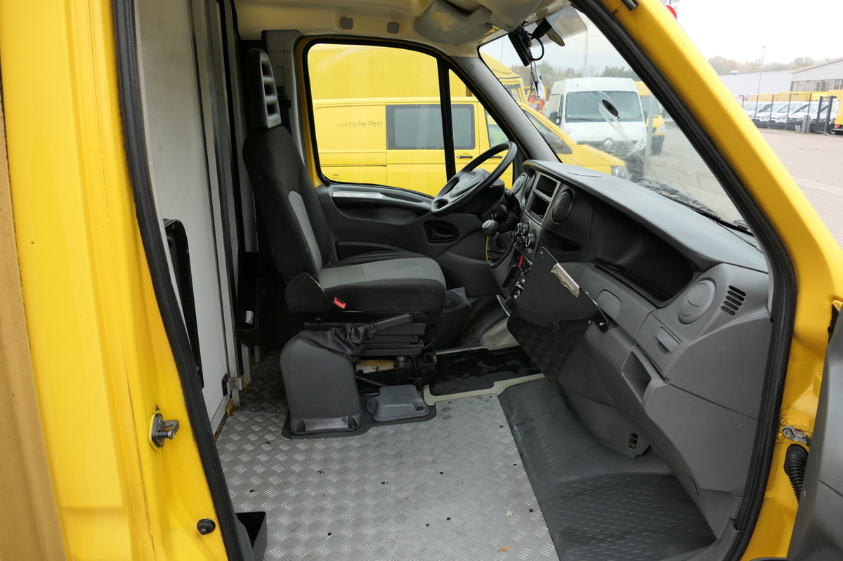 IVECO Daily 35 S11 C30C AUTOMATIK KAMERA Regale LUFT D - Autoutilitară box: Foto 5 IVECO Daily 35 S11 C30C AUTOMATIK KAMERA Regale LUFT D - Autoutilitară box: Foto 5