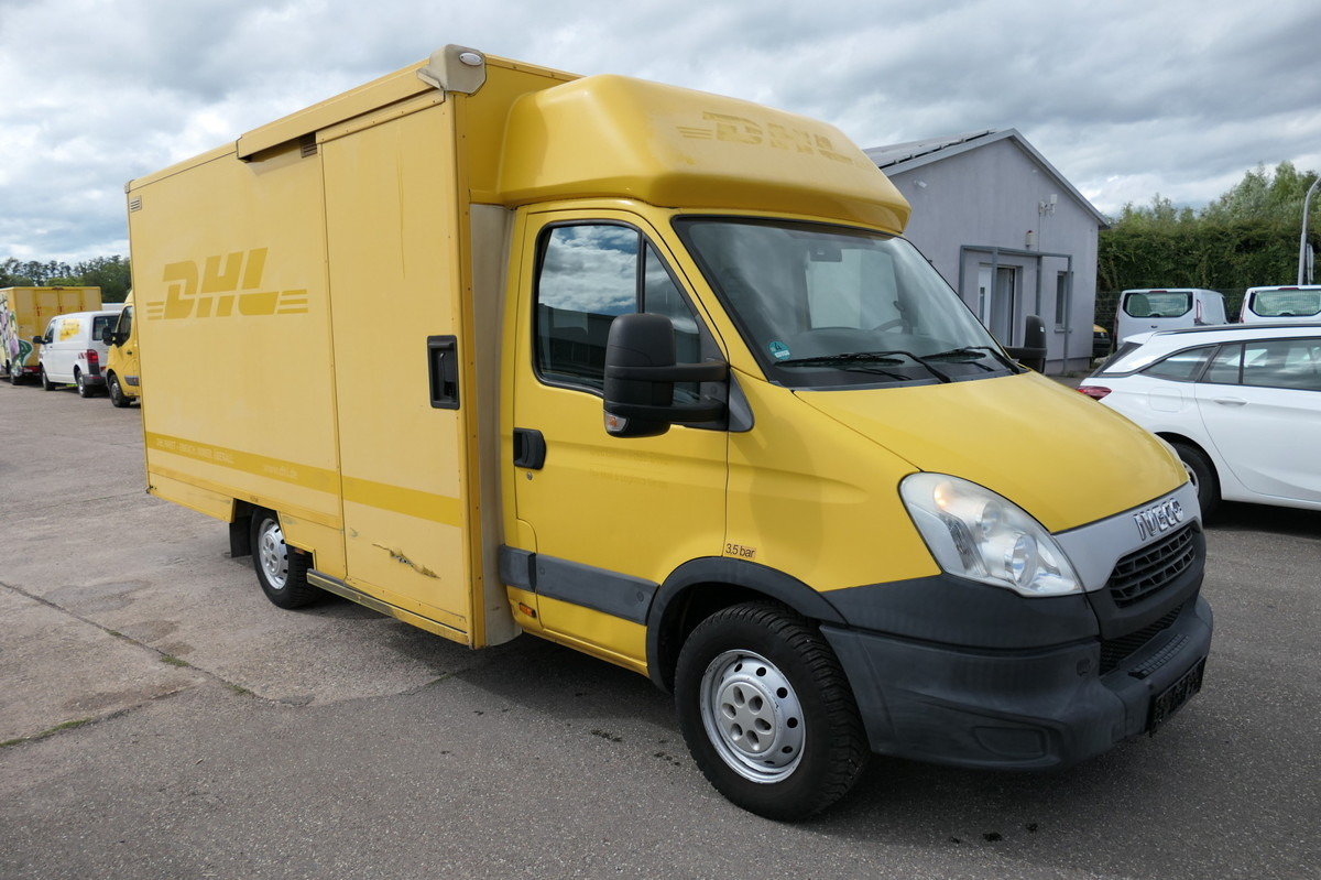 IVECO Daily 35 S11 C30C AUTOMATIK KAMERA Regale LUFT D - Autoutilitară box: Foto 2 IVECO Daily 35 S11 C30C AUTOMATIK KAMERA Regale LUFT D - Autoutilitară box: Foto 2