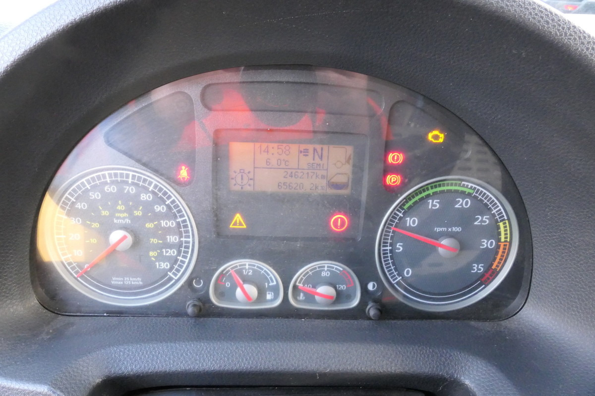 Autoutilitară box IVECO EuroCargo ML 75 E 16 P LBW LUFT AUTOMATIK COC EU: Foto 12 Autoutilitară box IVECO EuroCargo ML 75 E 16 P LBW LUFT AUTOMATIK COC EU: Foto 12