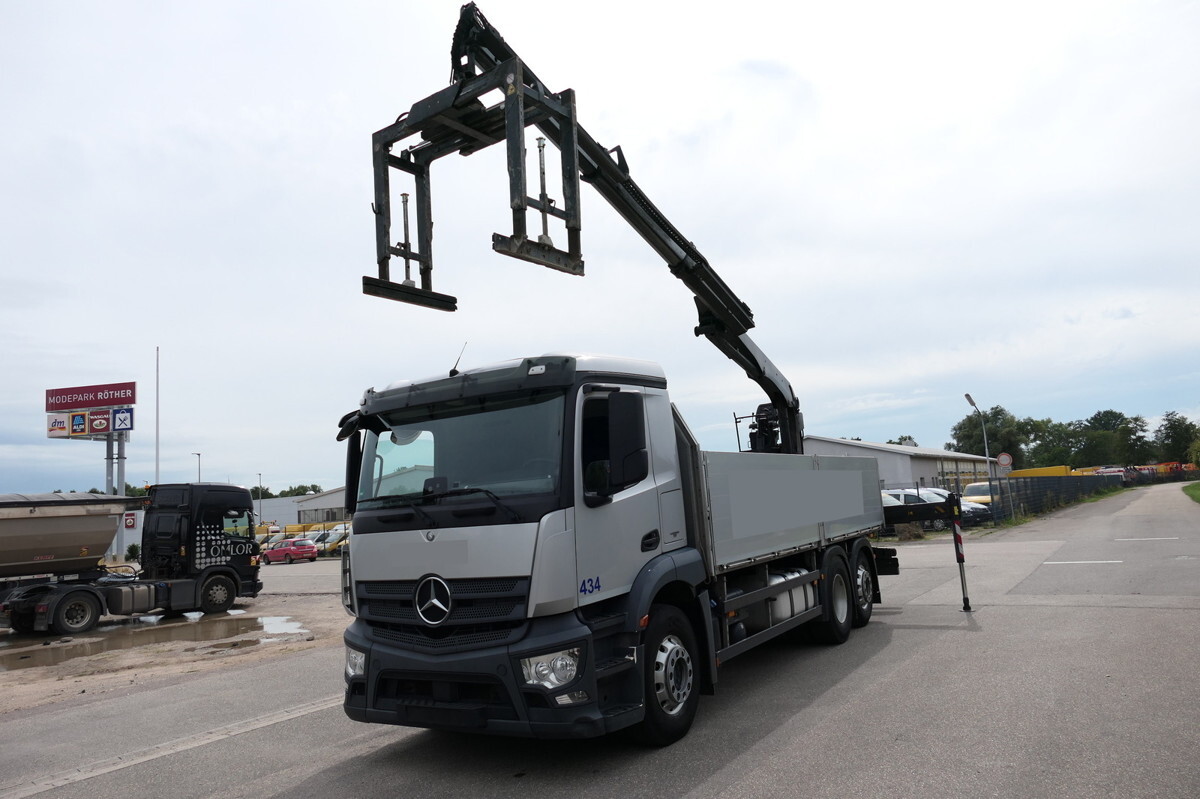 MERCEDES-BENZ Antos 2540 L KLIMA Palfinger-Kran PK15001L Lenka - Camion platformă, Camion cu macara: Foto 2 MERCEDES-BENZ Antos 2540 L KLIMA Palfinger-Kran PK15001L Lenka - Camion platformă, Camion cu macara: Foto 2
