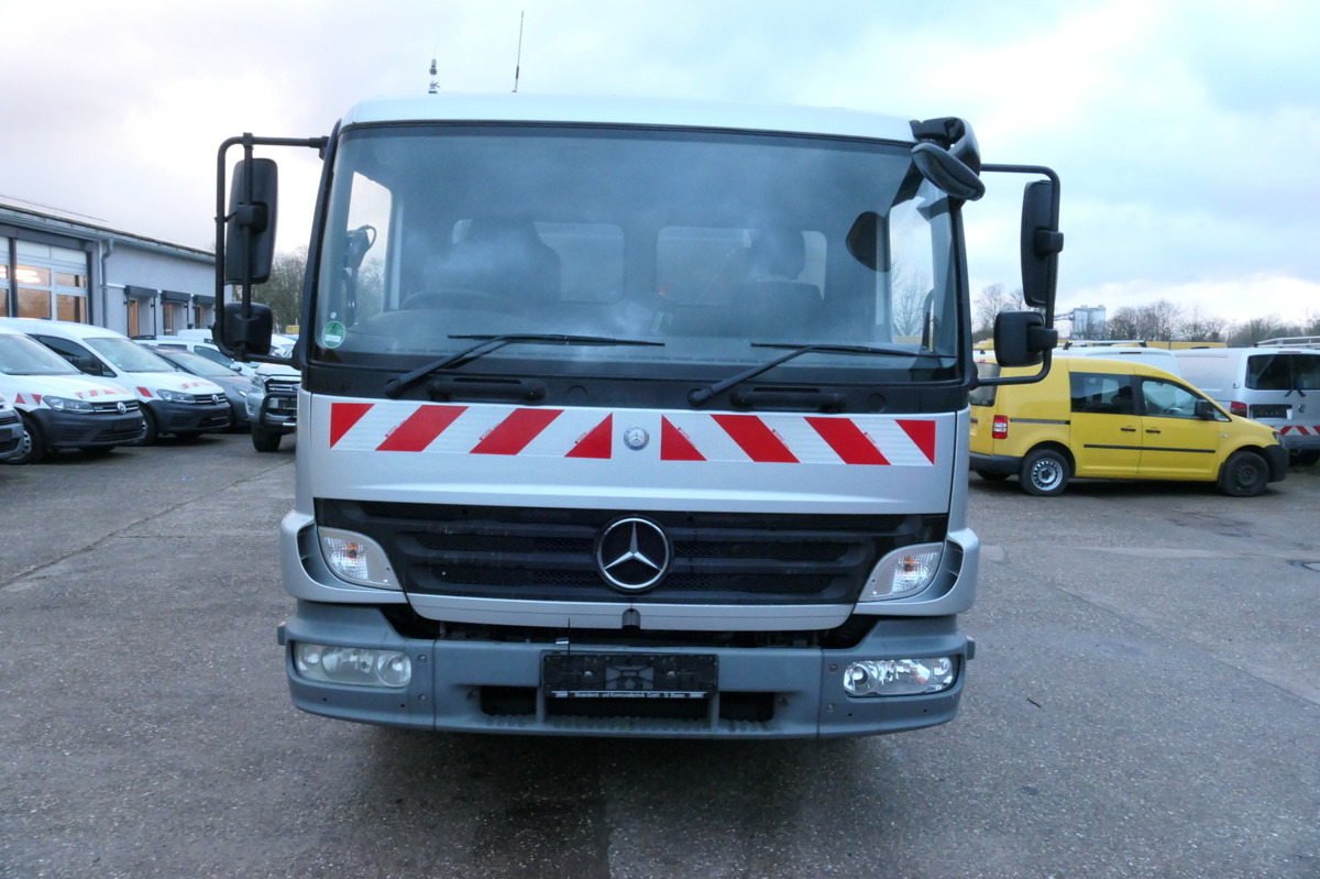 MERCEDES-BENZ Atego 1018 Rechtslenker Schmidt SK 500 R Rückfah - Măturătoare stradală: Foto 2 MERCEDES-BENZ Atego 1018 Rechtslenker Schmidt SK 500 R Rückfah - Măturătoare stradală: Foto 2