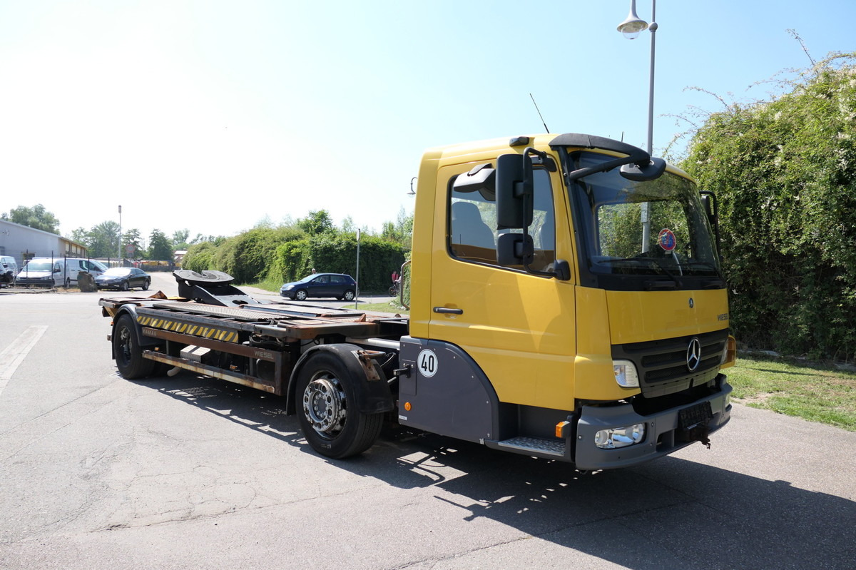 MERCEDES-BENZ KAMAG WBH 25 Wiesel Sattelkupplung Umsetzfahrz. - Camion transport containere/ Swap body: Foto 4 MERCEDES-BENZ KAMAG WBH 25 Wiesel Sattelkupplung Umsetzfahrz. - Camion transport containere/ Swap body: Foto 4