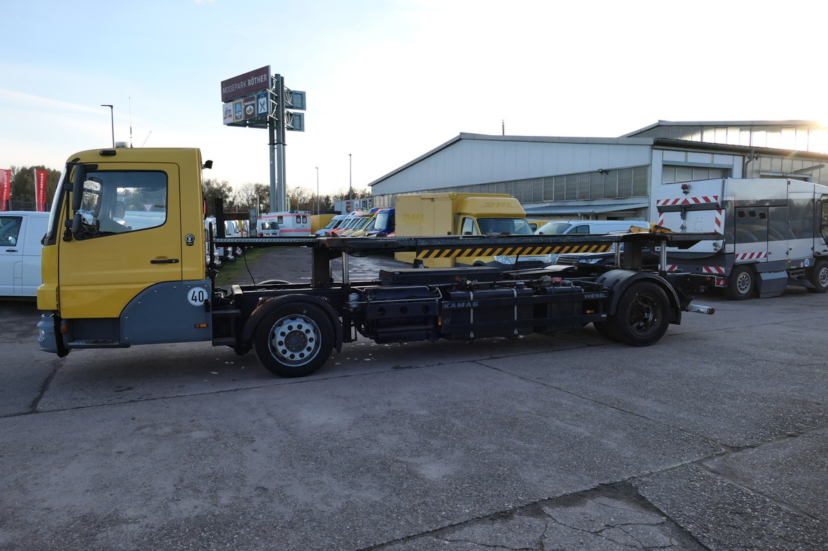 MERCEDES-BENZ KAMAG WBH 25 Wiesel Terberg Umsetzfahrz. KLIMA A - Camion transport containere/ Swap body: Foto 2 MERCEDES-BENZ KAMAG WBH 25 Wiesel Terberg Umsetzfahrz. KLIMA A - Camion transport containere/ Swap body: Foto 2