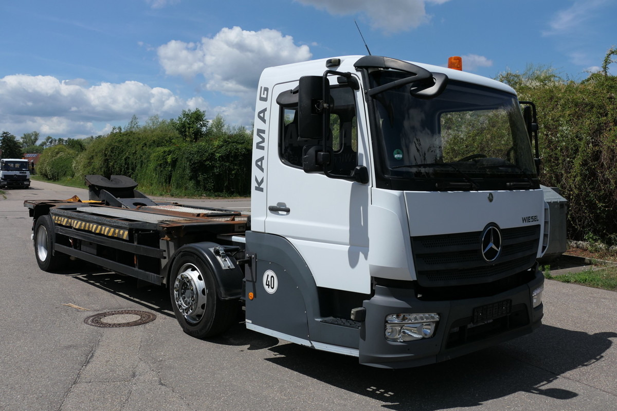 MERCEDES-BENZ Kamag Wiesel WBH 25 Wiesel Umsetzfahrzeug - Camion transport containere/ Swap body: Foto 4 MERCEDES-BENZ Kamag Wiesel WBH 25 Wiesel Umsetzfahrzeug - Camion transport containere/ Swap body: Foto 4