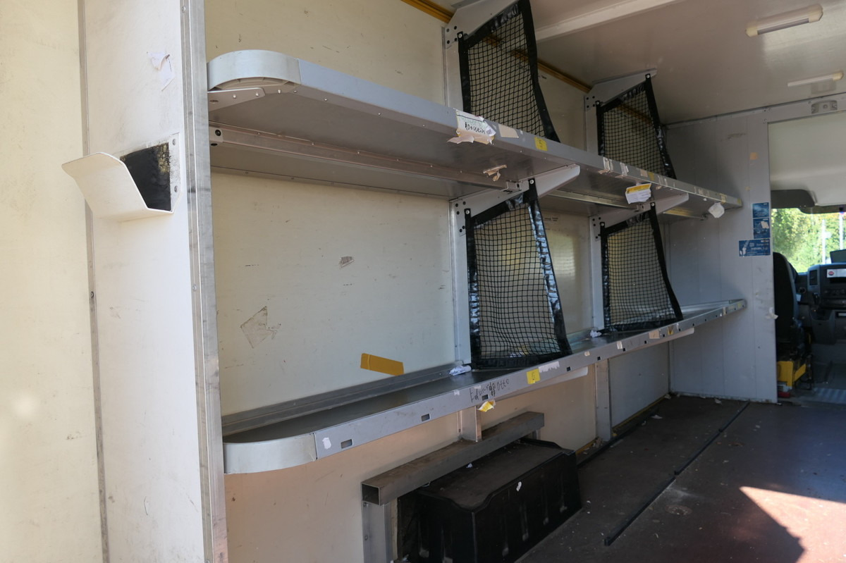 MERCEDES-BENZ SPRINTER 310 CDI MAXI EURO-5 KOFFER REGALE KAMER - Autoutilitară box: Foto 5 MERCEDES-BENZ SPRINTER 310 CDI MAXI EURO-5 KOFFER REGALE KAMER - Autoutilitară box: Foto 5