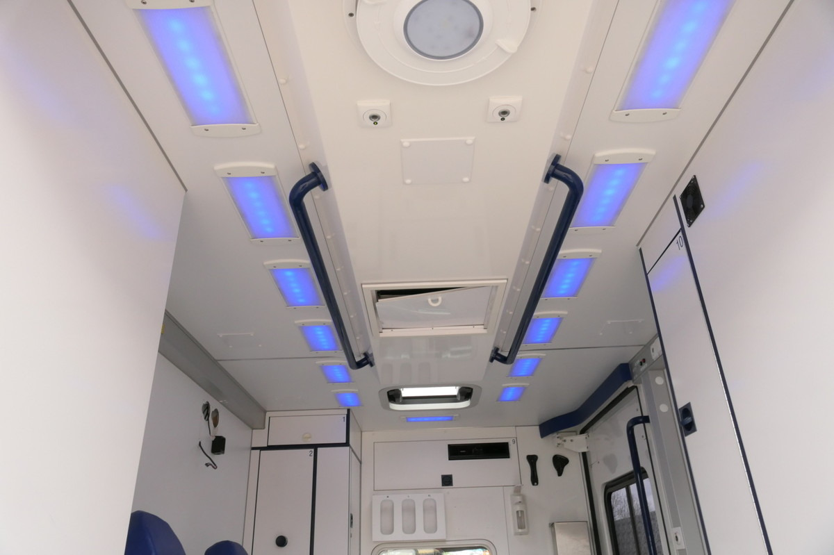 Ambulanță MERCEDES-BENZ Sprinter 519 CDI Klima Krankenwagen: Foto 8 Ambulanță MERCEDES-BENZ Sprinter 519 CDI Klima Krankenwagen: Foto 8