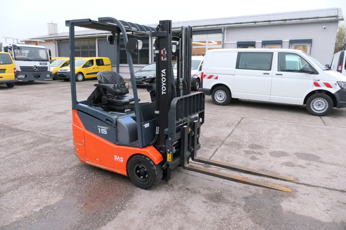 TOYOTA 7FBEST 15 3-Rad DUPLEX HUBHÖHE 3m - Electrostivuitor: Foto 2 TOYOTA 7FBEST 15 3-Rad DUPLEX HUBHÖHE 3m - Electrostivuitor: Foto 2