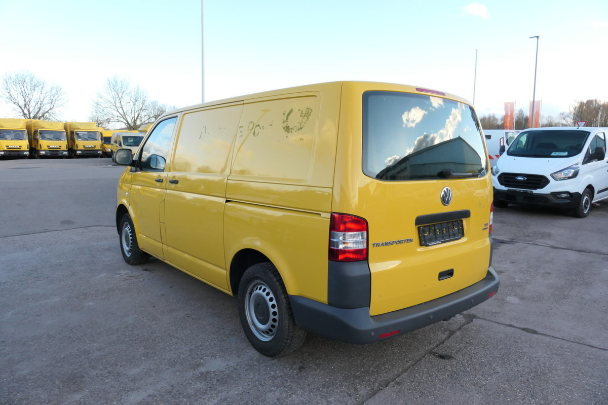 VW T5 Transporter 1.9 TDI PARKTRONIK 2xSCHIEBETÜR - Autoutilitară compactă: Foto 4 VW T5 Transporter 1.9 TDI PARKTRONIK 2xSCHIEBETÜR - Autoutilitară compactă: Foto 4
