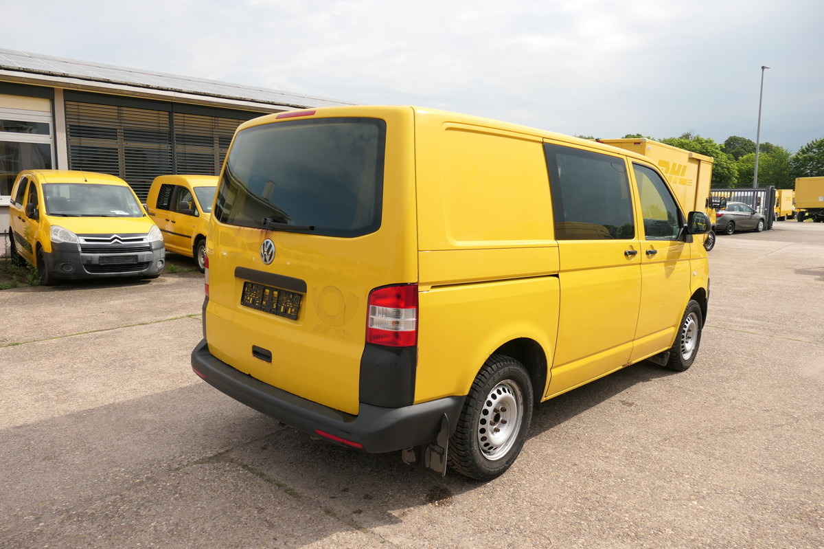 VW T5 Transporter 2.0 TDI EURO-5 CoC PARKTRONIK - Autoutilitară compactă: Foto 5 VW T5 Transporter 2.0 TDI EURO-5 CoC PARKTRONIK - Autoutilitară compactă: Foto 5