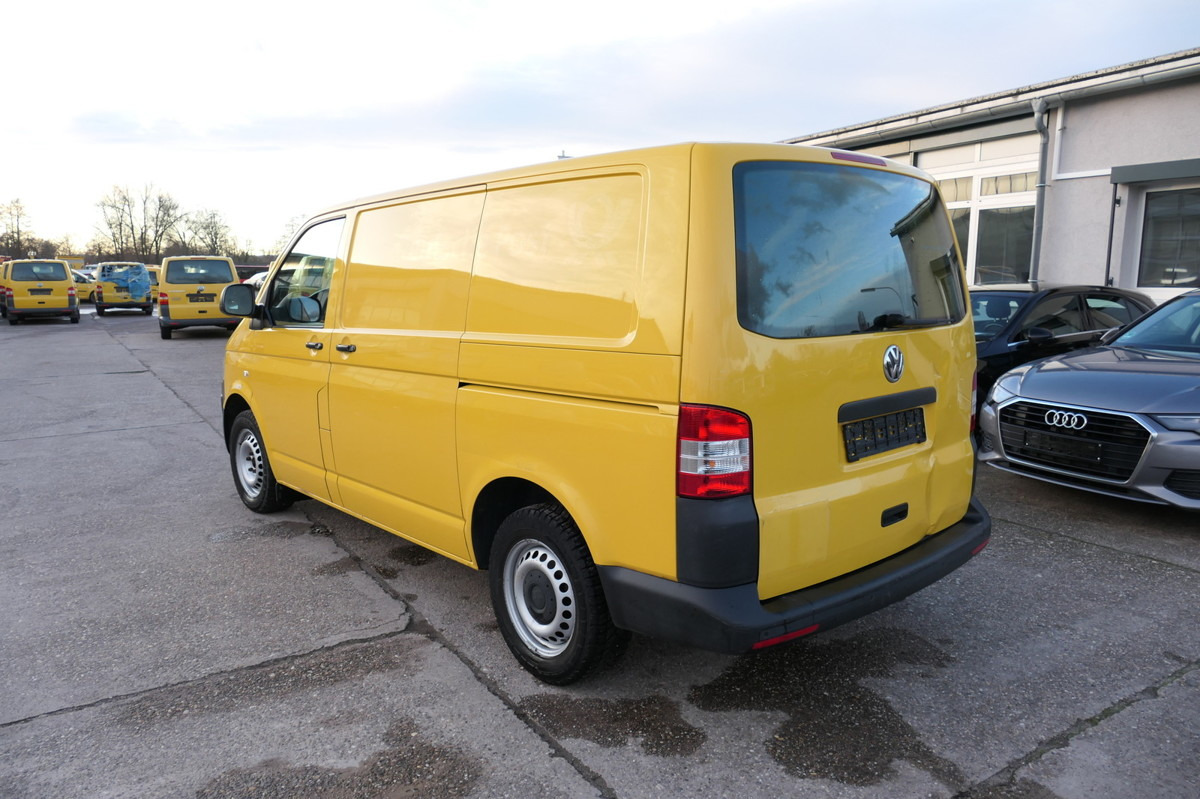 VW T5 Transporter 2.0 TDI EURO-5 CoC PARKTRONIK - Autoutilitară compactă: Foto 5 VW T5 Transporter 2.0 TDI EURO-5 CoC PARKTRONIK - Autoutilitară compactă: Foto 5