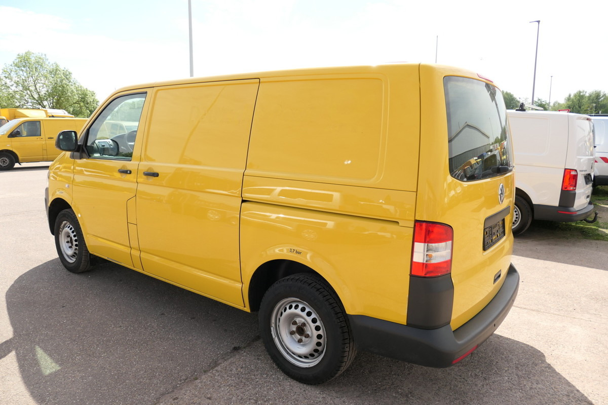 VW T5 Transporter 2.0 TDI EURO-5 PARKTRONIK CoC - Autoutilitară compactă: Foto 5 VW T5 Transporter 2.0 TDI EURO-5 PARKTRONIK CoC - Autoutilitară compactă: Foto 5