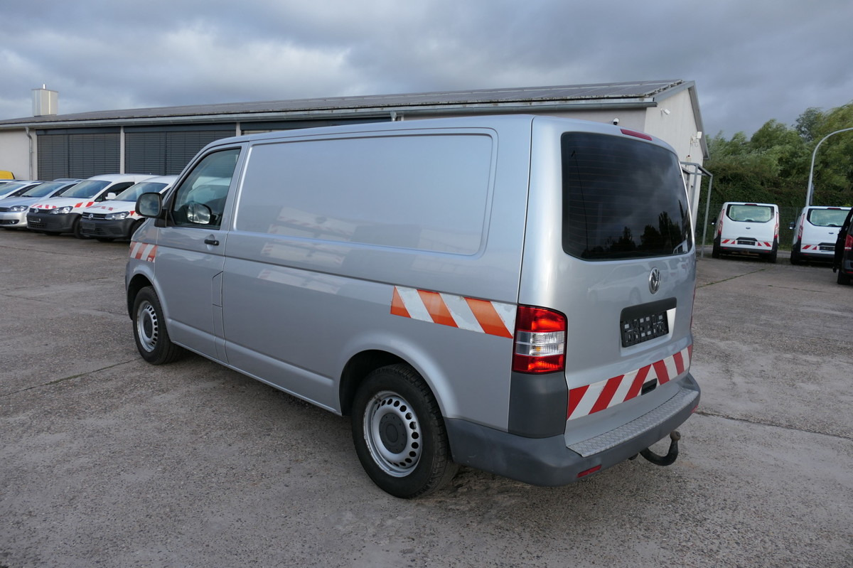 VW T5 Transporter 2.0 TDI KLIMA AHK Werkstatteinbau - Autoutilitară compactă: Foto 5 VW T5 Transporter 2.0 TDI KLIMA AHK Werkstatteinbau - Autoutilitară compactă: Foto 5
