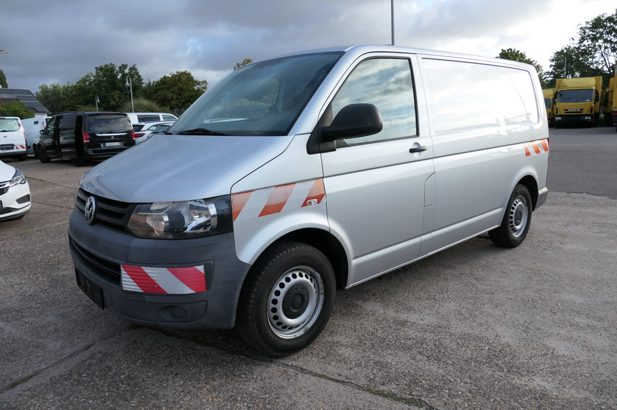 VW T5 Transporter 2.0 TDI KLIMA AHK Werkstatteinbau - Autoutilitară compactă: Foto 2 VW T5 Transporter 2.0 TDI KLIMA AHK Werkstatteinbau - Autoutilitară compactă: Foto 2