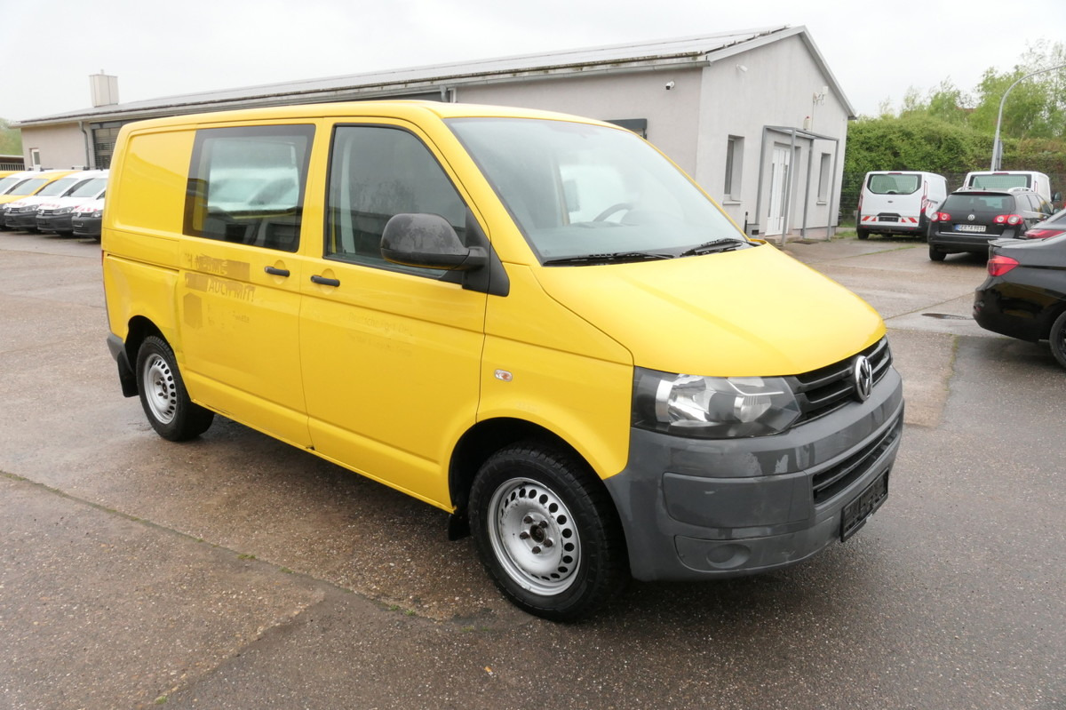 VW T5 Transporter 2.0 TDI PARKTRONIK EURO-5 2xSCHIE - Autoutilitară compactă: Foto 2 VW T5 Transporter 2.0 TDI PARKTRONIK EURO-5 2xSCHIE - Autoutilitară compactă: Foto 2