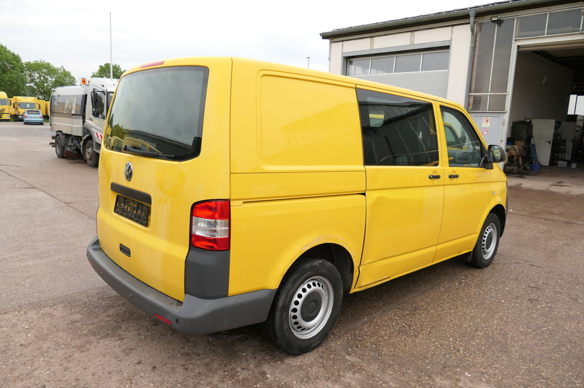 VW T5 Transporter 2.0 TDI PARKTRONIK EURO-5 2xSCHIE - Autoutilitară compactă: Foto 4 VW T5 Transporter 2.0 TDI PARKTRONIK EURO-5 2xSCHIE - Autoutilitară compactă: Foto 4
