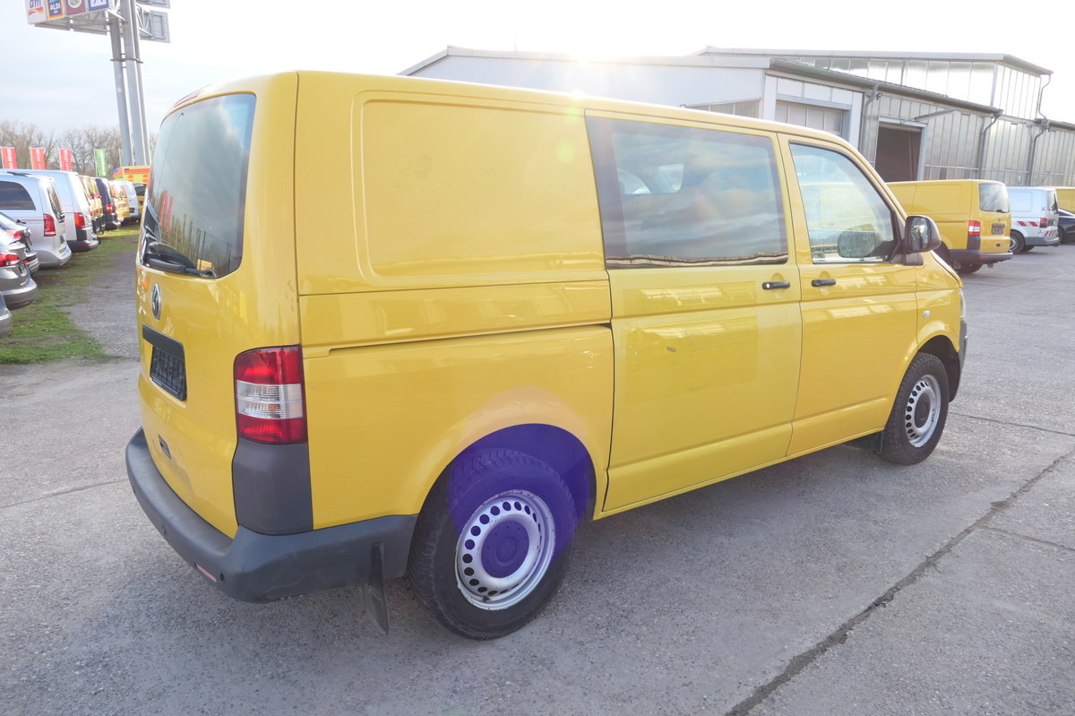 VW T5 Transporter 2.0 TDI PARKTRONIK EURO-5 2xSCHIE - Autoutilitară compactă: Foto 5 VW T5 Transporter 2.0 TDI PARKTRONIK EURO-5 2xSCHIE - Autoutilitară compactă: Foto 5