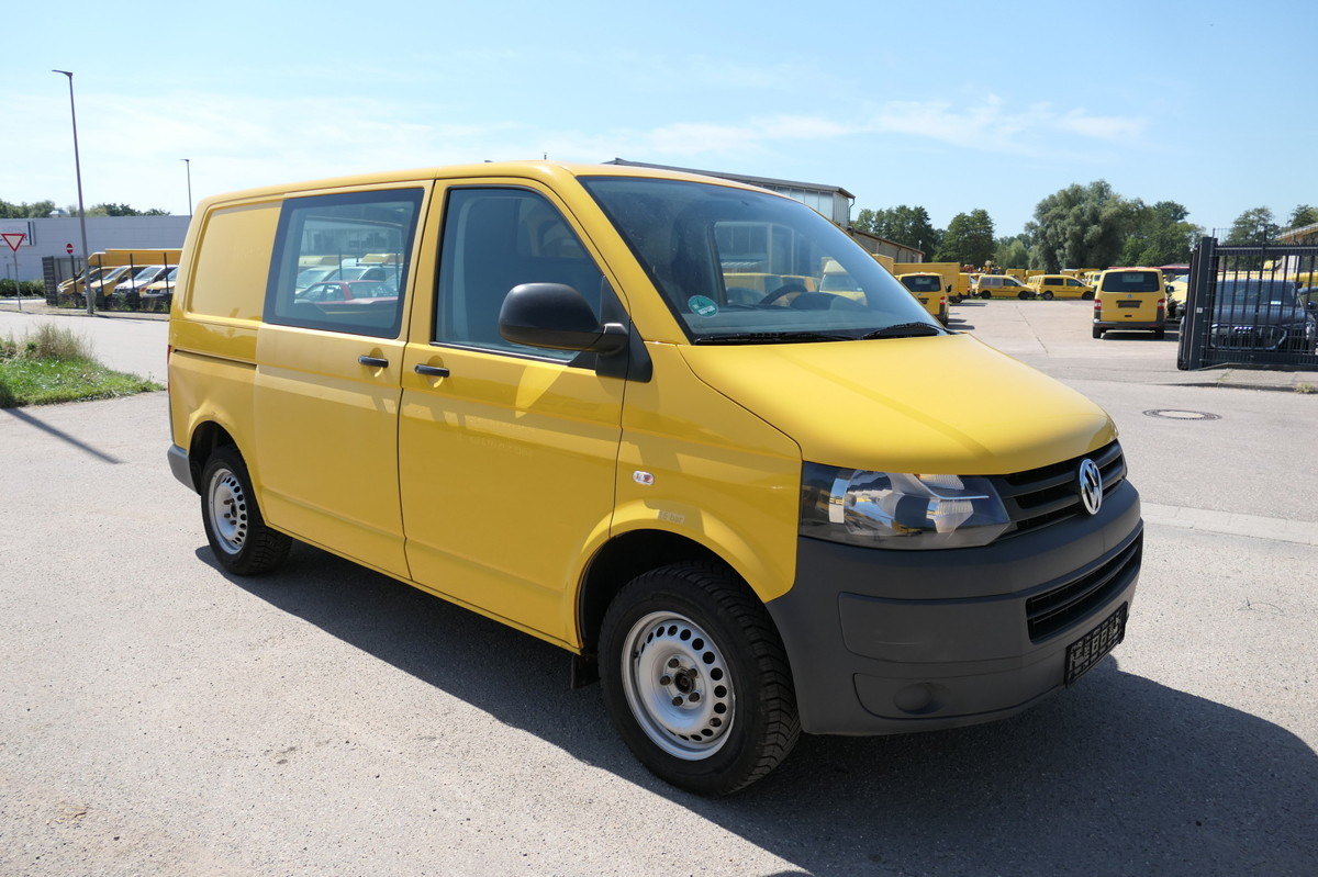 VW T5 Transporter 2.0 TDI PARKTRONIK EURO-5 2xSCHIE - Autoutilitară compactă: Foto 3 VW T5 Transporter 2.0 TDI PARKTRONIK EURO-5 2xSCHIE - Autoutilitară compactă: Foto 3