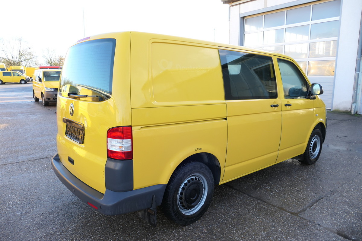 VW T5 Transporter 2.0 TDI PARKTRONIK EURO-5 2xSCHIE - Autoutilitară compactă: Foto 4 VW T5 Transporter 2.0 TDI PARKTRONIK EURO-5 2xSCHIE - Autoutilitară compactă: Foto 4
