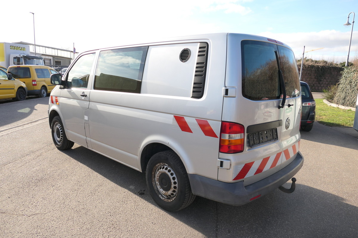 VW T5 Transporter 2.5 TDI 2-Sitzer 4Motion AHK KLIM - Autoutilitară compactă: Foto 4 VW T5 Transporter 2.5 TDI 2-Sitzer 4Motion AHK KLIM - Autoutilitară compactă: Foto 4