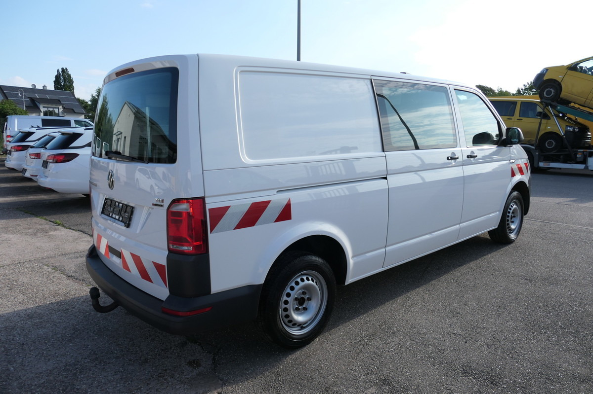 VW T6 Transporter 2.0 TDI lang 4Motion KLIMA AHK We - Autoutilitară compactă: Foto 4 VW T6 Transporter 2.0 TDI lang 4Motion KLIMA AHK We - Autoutilitară compactă: Foto 4