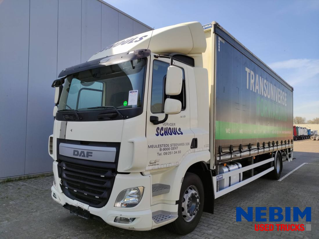 DAF CF 320 4x2 - 440.565 km - Camion cu prelată: Foto 1 DAF CF 320 4x2 - 440.565 km - Camion cu prelată: Foto 1