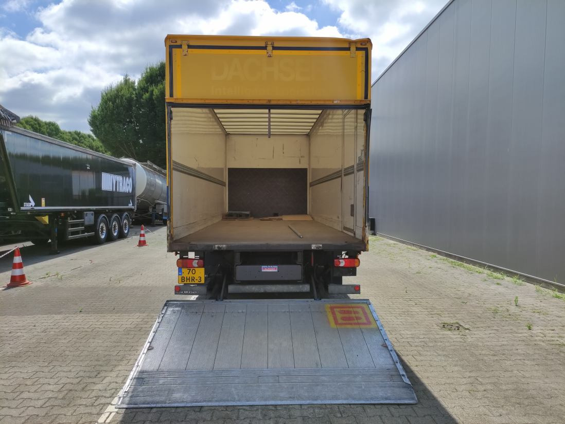 Renault D 14 240 4X2 - 319.854Km - Camion furgon: Foto 4 Renault D 14 240 4X2 - 319.854Km - Camion furgon: Foto 4