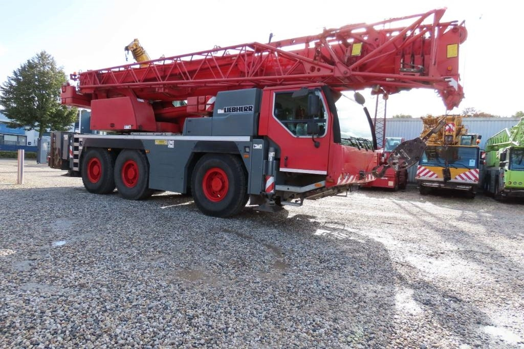 Liebherr LTM 1055-3.2 - Macara tot teren: Foto 2 Liebherr LTM 1055-3.2 - Macara tot teren: Foto 2
