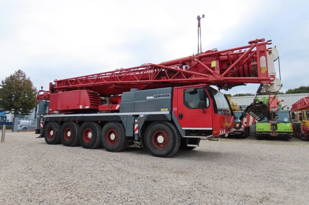 Liebherr LTM 1100-5.2 - Macara tot teren: Foto 2 Liebherr LTM 1100-5.2 - Macara tot teren: Foto 2