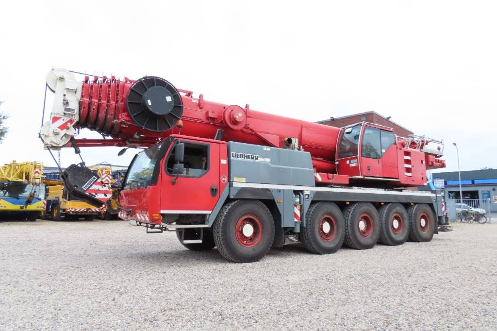 Liebherr LTM 1100-5.2 - Macara tot teren: Foto 1 Liebherr LTM 1100-5.2 - Macara tot teren: Foto 1