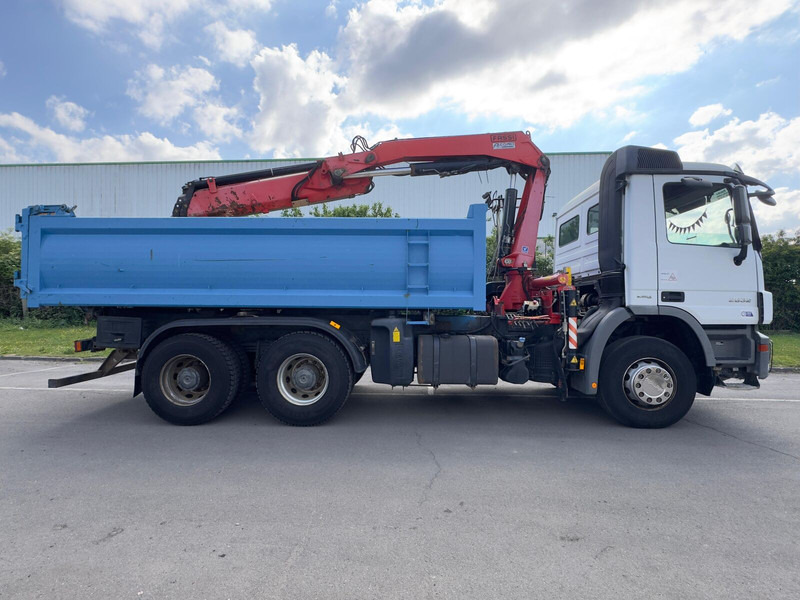 Mercedes-Benz ACTROS 2632 - Camion basculantă, Camion cu macara: Foto 2 Mercedes-Benz ACTROS 2632 - Camion basculantă, Camion cu macara: Foto 2