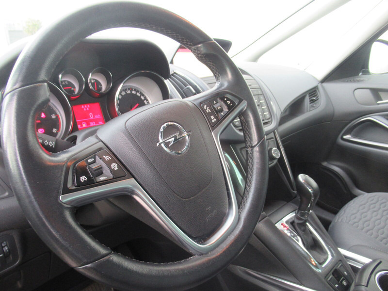 Automobil Opel Zafira Touren: Foto 16 Automobil Opel Zafira Touren: Foto 16