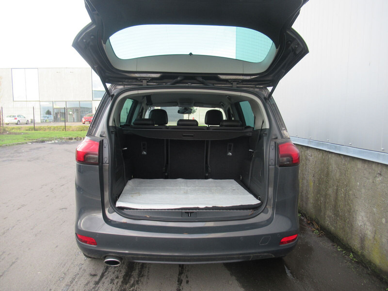 Automobil Opel Zafira Touren: Foto 7 Automobil Opel Zafira Touren: Foto 7