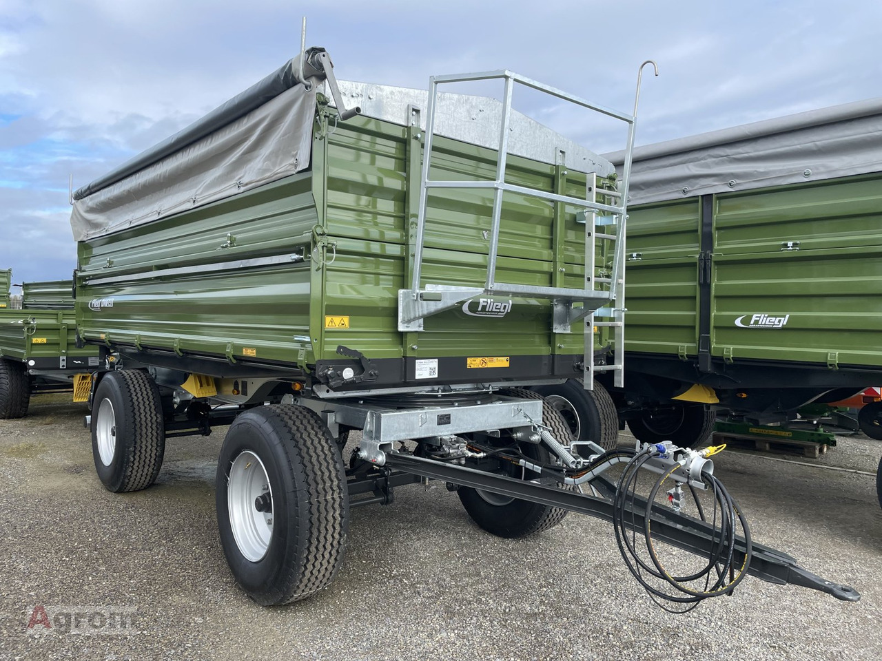Fliegl DK 140 FOX - Remorcă autobasculantă agricolă: Foto 1 Fliegl DK 140 FOX - Remorcă autobasculantă agricolă: Foto 1