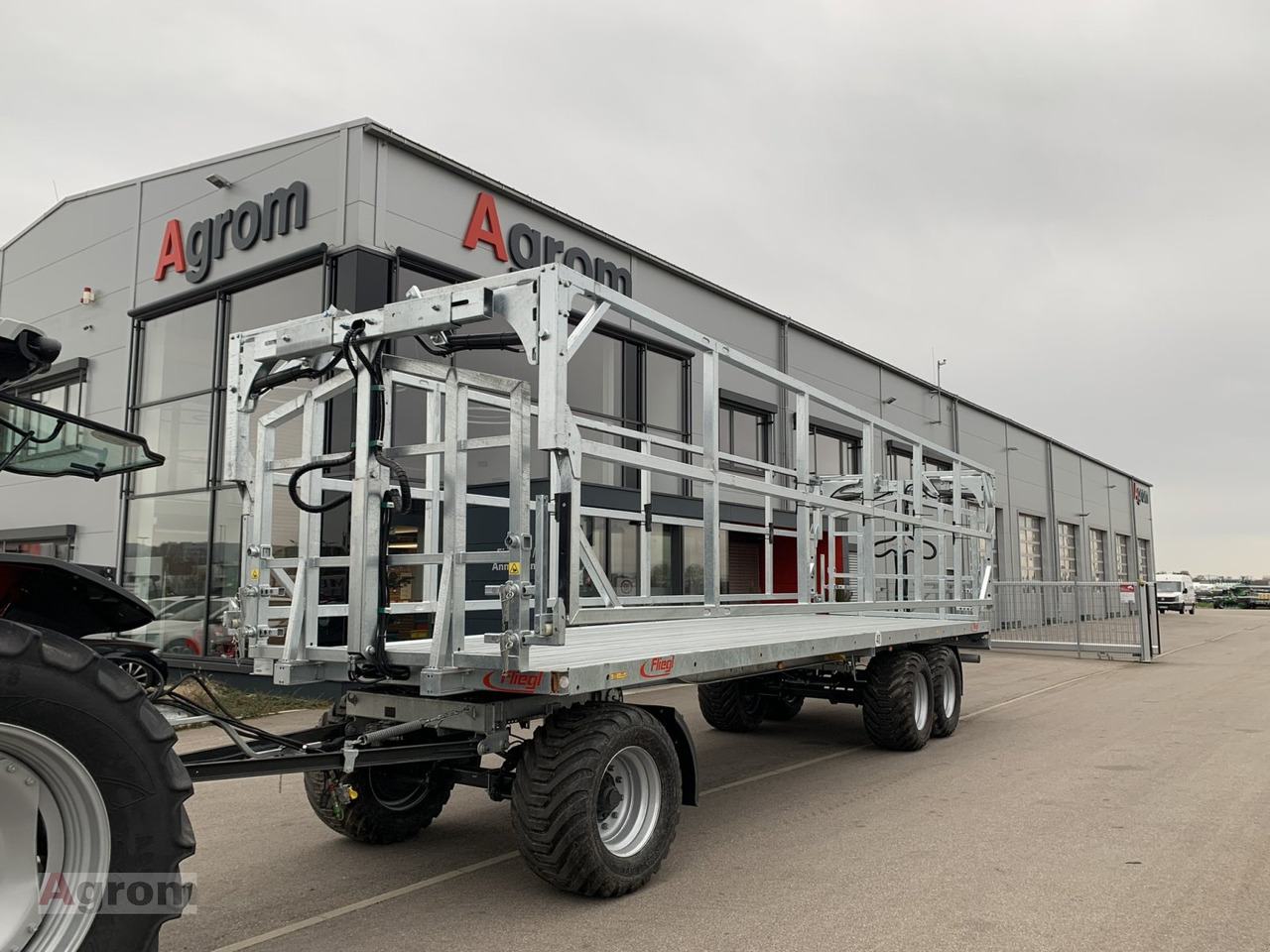 Fliegl DPW 210 BL - Remorcă platforma agricolă: Foto 1 Fliegl DPW 210 BL - Remorcă platforma agricolă: Foto 1