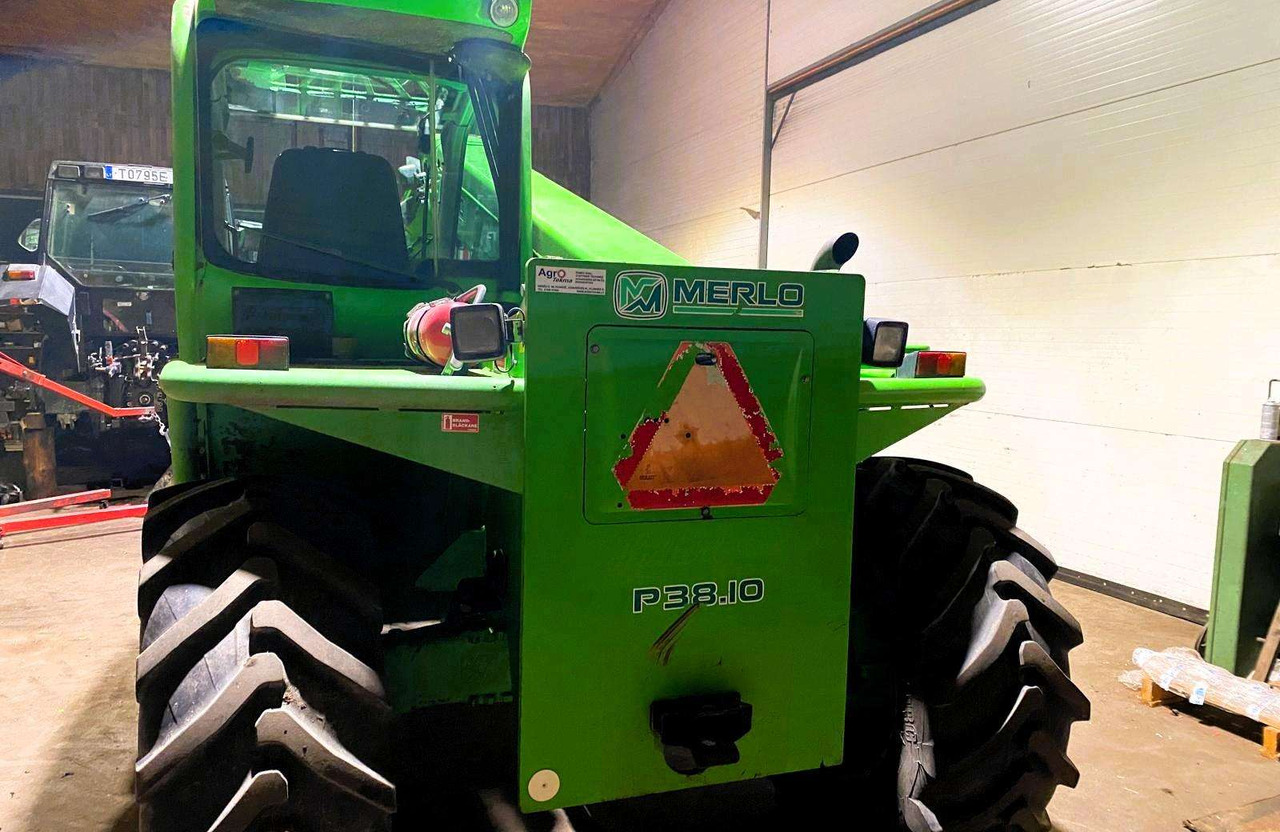 Merlo P38.10 - Stivuitor telescopic: Foto 3 Merlo P38.10 - Stivuitor telescopic: Foto 3
