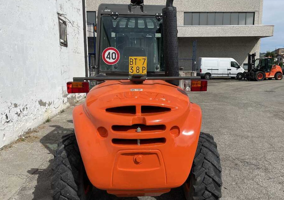 Ausa C 250 H X4 - Stivuitor de teren dificil: Foto 3 Ausa C 250 H X4 - Stivuitor de teren dificil: Foto 3