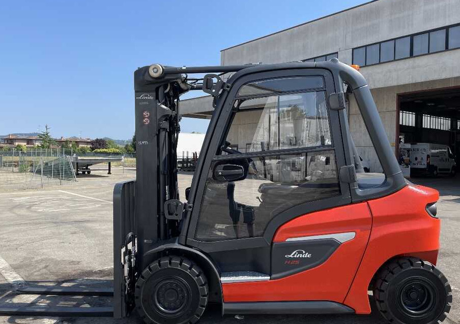Linde H 25 D-01/1202 - Stivuitor diesel: Foto 4 Linde H 25 D-01/1202 - Stivuitor diesel: Foto 4