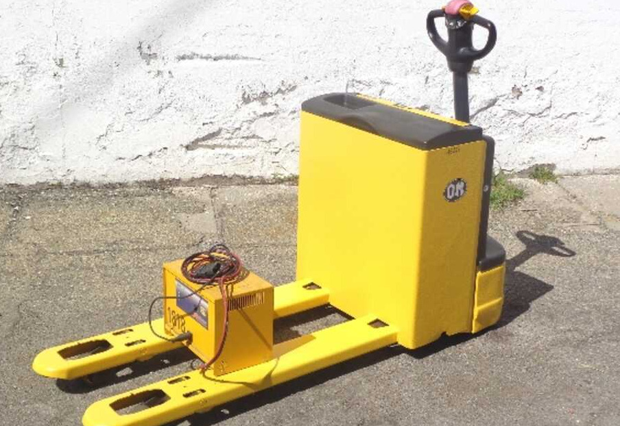 OM TL 18 AC (BATTERIA 2019) - Transpalet manual: Foto 1 OM TL 18 AC (BATTERIA 2019) - Transpalet manual: Foto 1