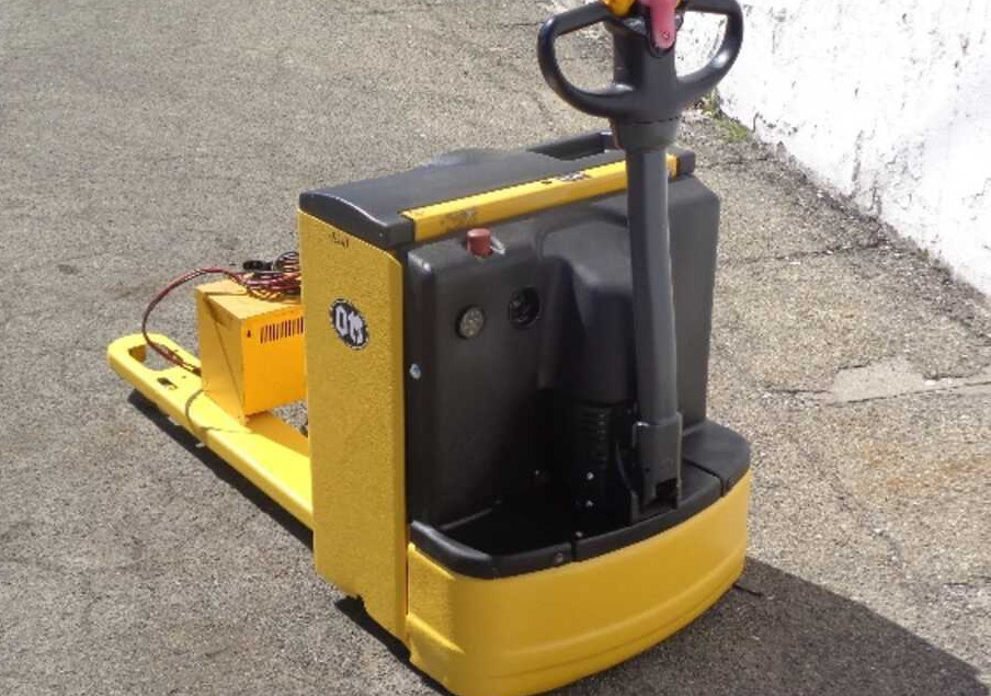 OM TL 18 AC (BATTERIA 2019) - Transpalet manual: Foto 2 OM TL 18 AC (BATTERIA 2019) - Transpalet manual: Foto 2