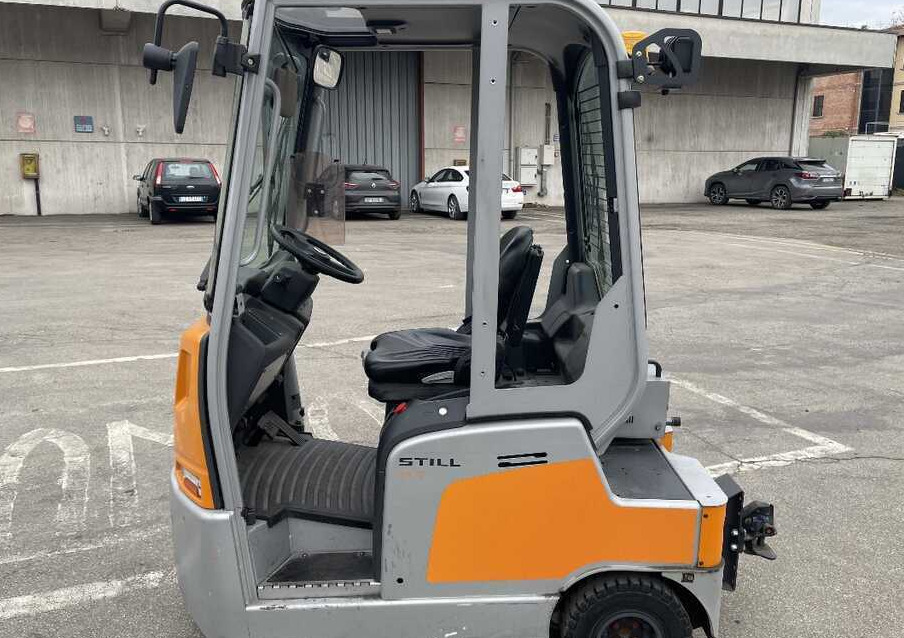 Still LTX 70 (700 ore di lavoro) - Tractor electric: Foto 4 Still LTX 70 (700 ore di lavoro) - Tractor electric: Foto 4