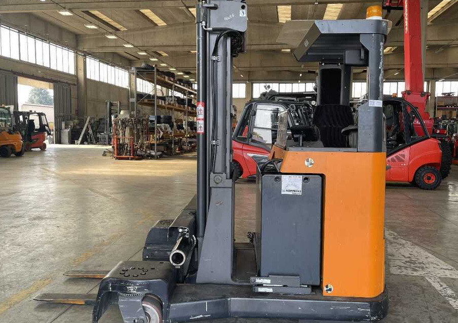 Still UFS 250 D TFVXF 480 batt. 2018 - Stivuitor cu catarg retractabil, cu schimbare rapidă de direcţie: Foto 3 Still UFS 250 D TFVXF 480 batt. 2018 - Stivuitor cu catarg retractabil, cu schimbare rapidă de direcţie: Foto 3