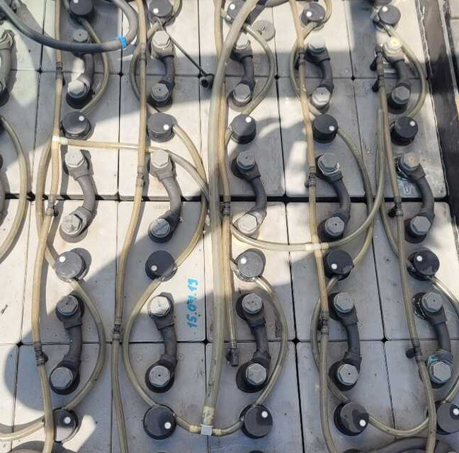 TOYOTA Toyota 8 FBM 16T - Electrostivuitor: Foto 4 TOYOTA Toyota 8 FBM 16T - Electrostivuitor: Foto 4