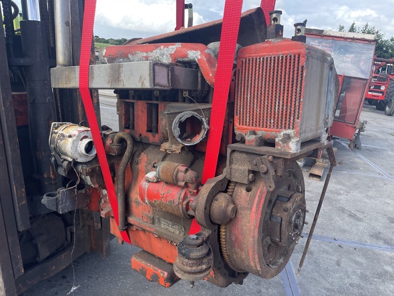 Deutz F4L 912 - Motor pentru Utilaje agricole: Foto 2 Deutz F4L 912 - Motor pentru Utilaje agricole: Foto 2